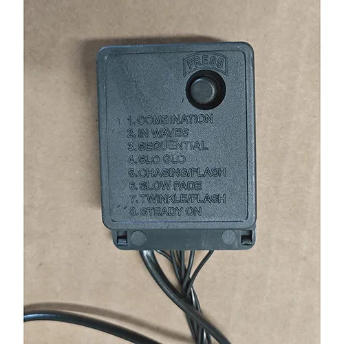 Lighting chain intended for interconnection, containing 300 non-replaceable LED lights. The product includes a device for changing lighting modes.