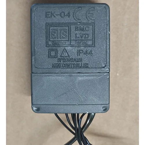 Lighting chain intended for interconnection, containing 300 non-replaceable LED lights. The product includes a device for changing lighting modes.