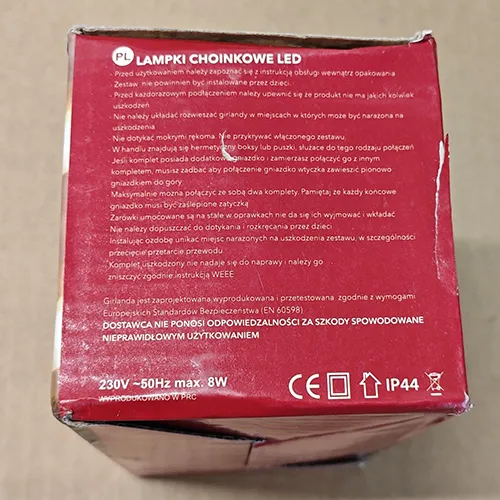 Lighting chain, intended for interconnection, containing 200 non-replaceable LED light sources.