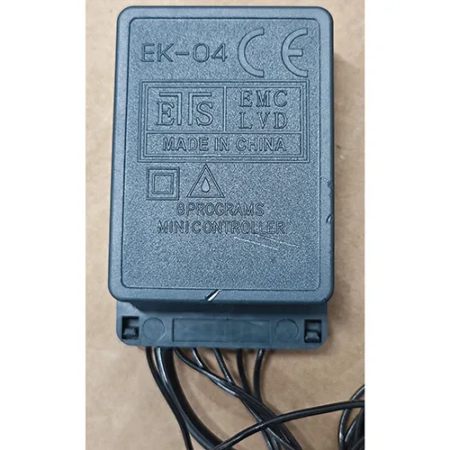 Lighting chain intended for interconnection, which contains 300 non-replaceable LED light sources. The product includes a device for changing lighting modes.