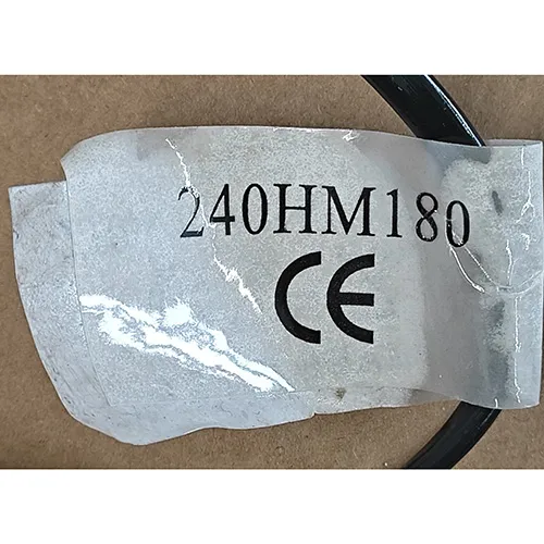 Lighting chain intended for interconnection, which contains 240 non-replaceable LED light sources. The product includes a device for changing lighting modes.