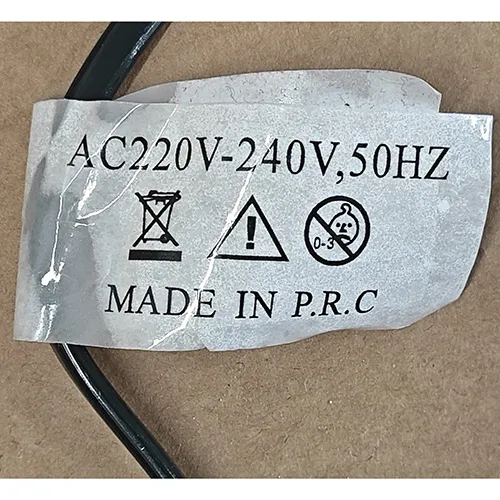 Lighting chain intended for interconnection, which contains 240 non-replaceable LED light sources. The product includes a device for changing lighting modes.