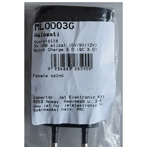 Black battery charger with three USB-A ports. Output: 5V/9V/12V.