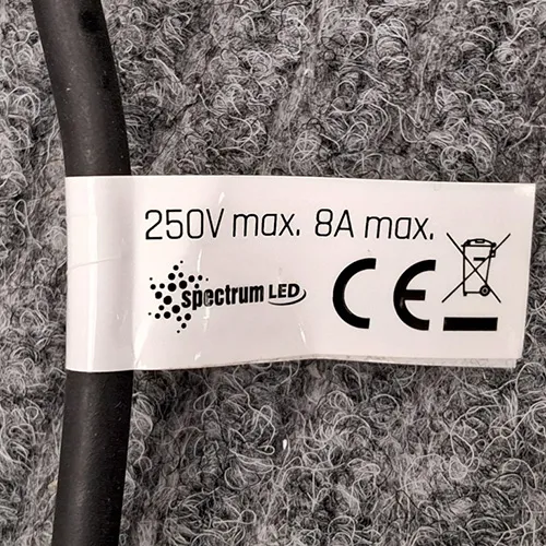 spectrum LED / Wojnarowscy - Lighting chain